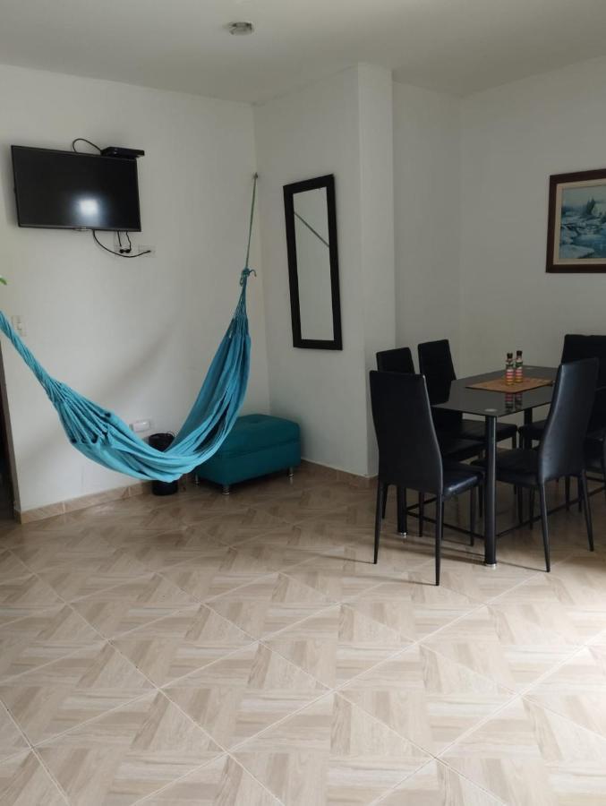 Apartahotel Eden Ковеньяс Экстерьер фото