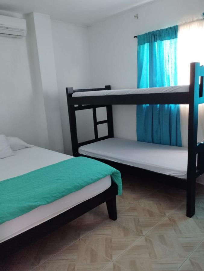 Apartahotel Eden Ковеньяс Экстерьер фото